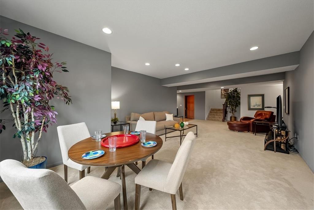 9896 Saddletop Lenexa, KS 66227 - Photo 32 of 51