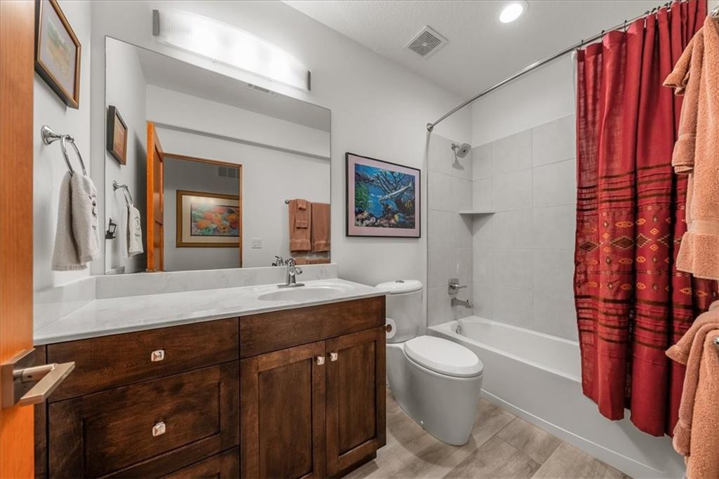 9896 Saddletop Lenexa, KS 66227 - Photo 34 of 51