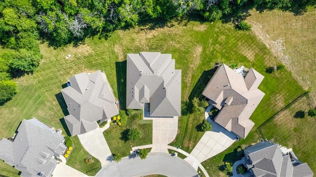 9896 Saddletop Lenexa, KS 66227 - Photo 46 of 51