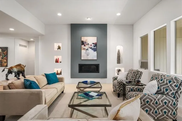 $859,900 | 9896 Saddletop, Lenexa, KS 66227