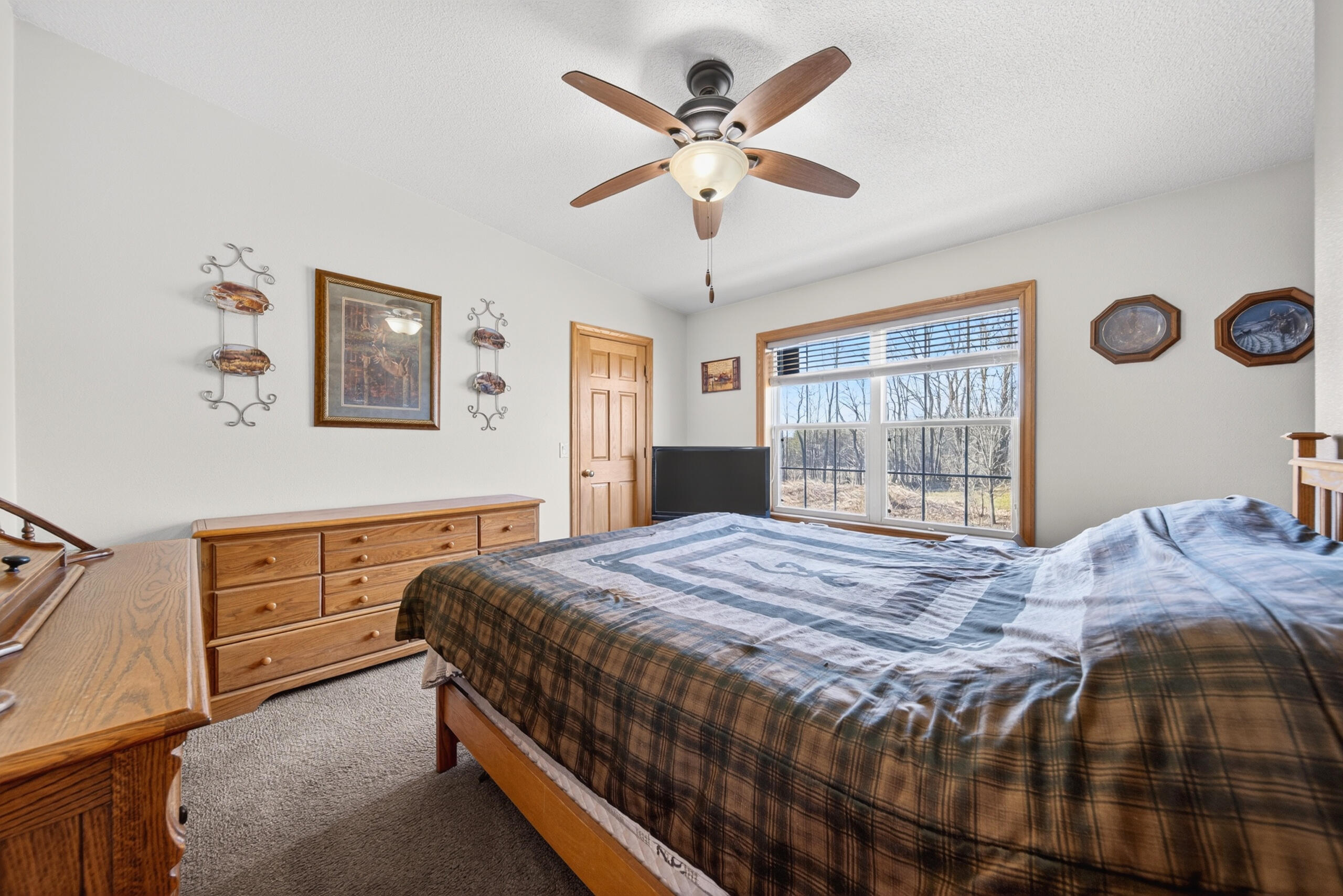 N3556 Slatts Road Mitchell, WI 53011 - Photo 11 of 28 Bedroom 1