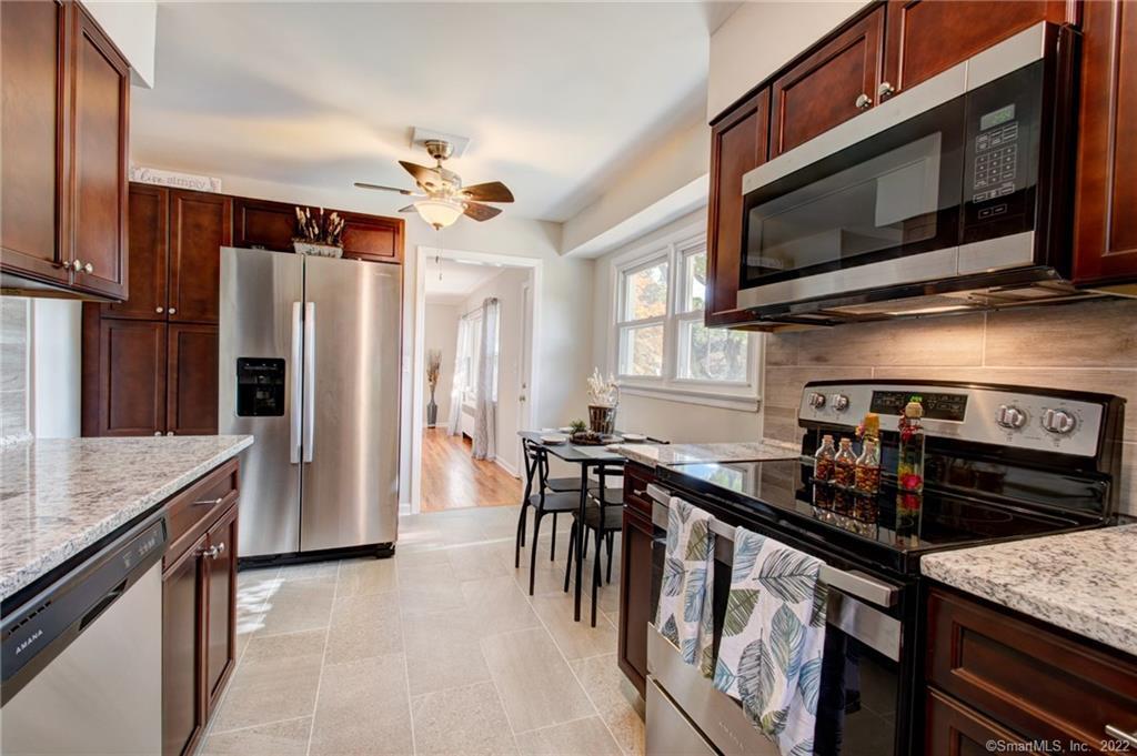 137 Roxbury Road East Hartford, CT 06118 - Photo 1 of 1 Kitchen