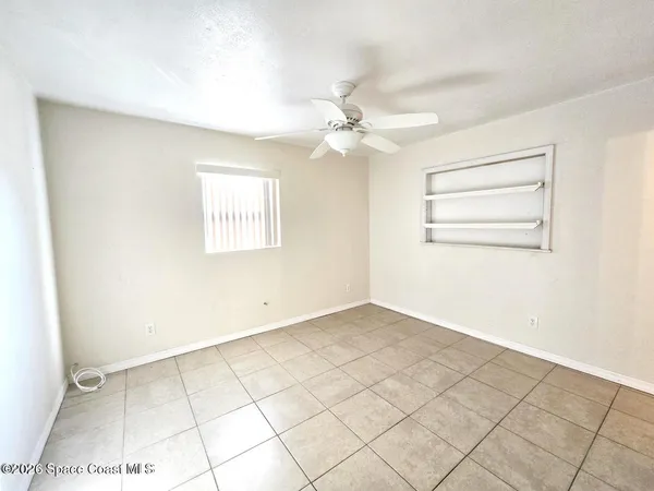 $1,900 | 9852 Honeysuckle Drive, Unit C, Sebastian, FL 32976