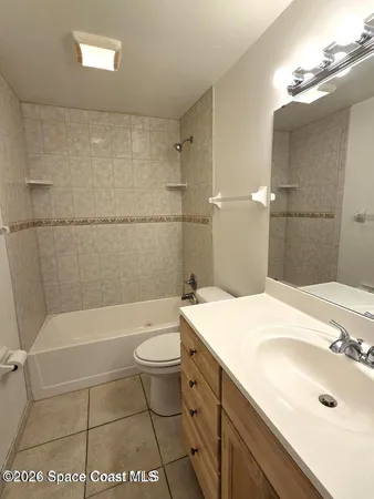 $1,900 | 9852 Honeysuckle Drive, Unit C, Sebastian, FL 32976