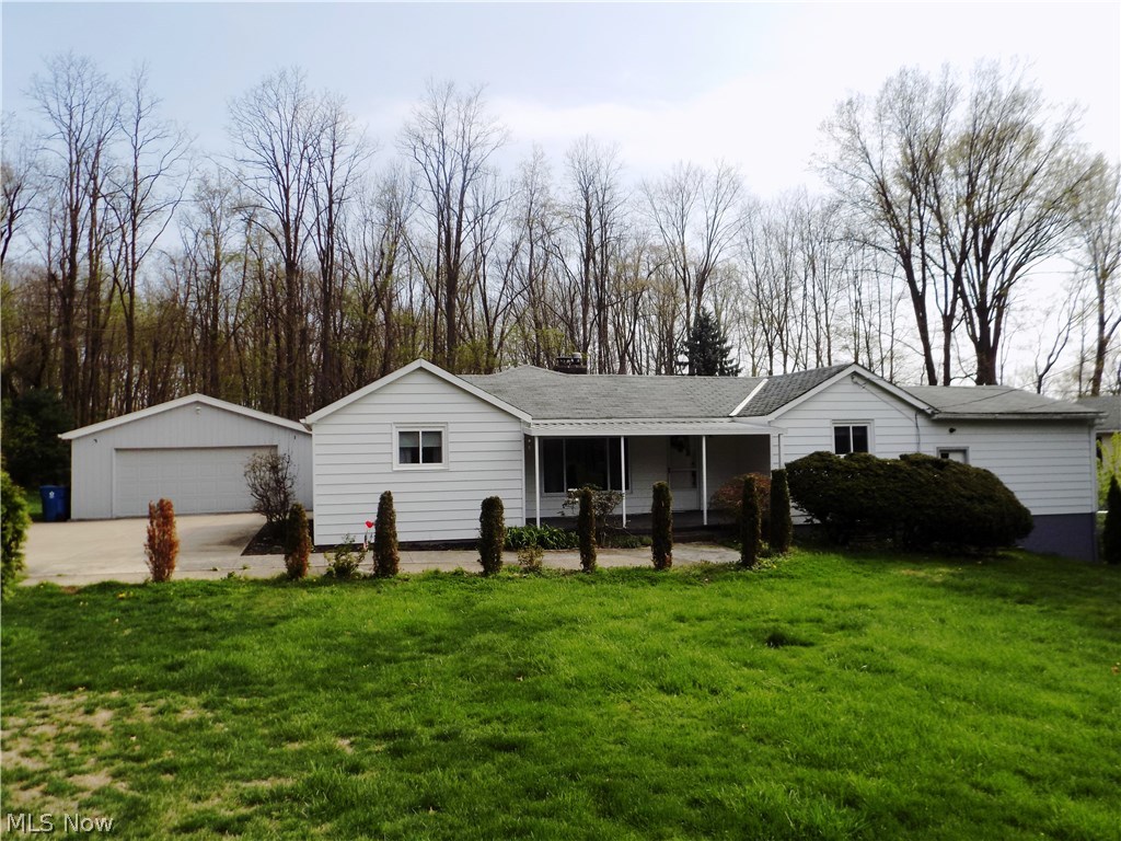 327 West Howe Road Tallmadge, OH 44278 - Photo 1 of 29 Gallery Image 1