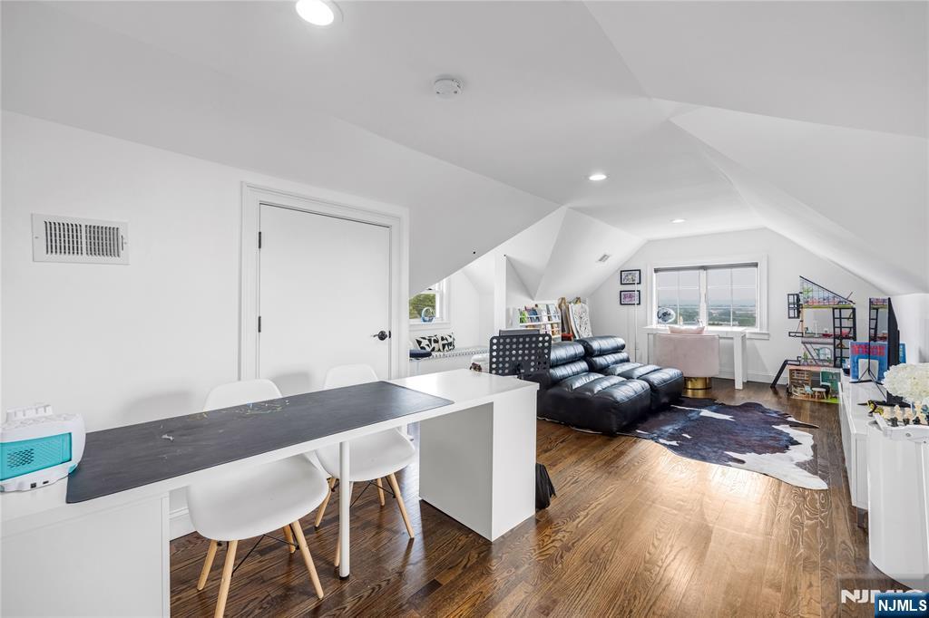 83 Columbia Street Wood-Ridge, NJ 07075 - Photo 28 of 49 Gallery Image 28