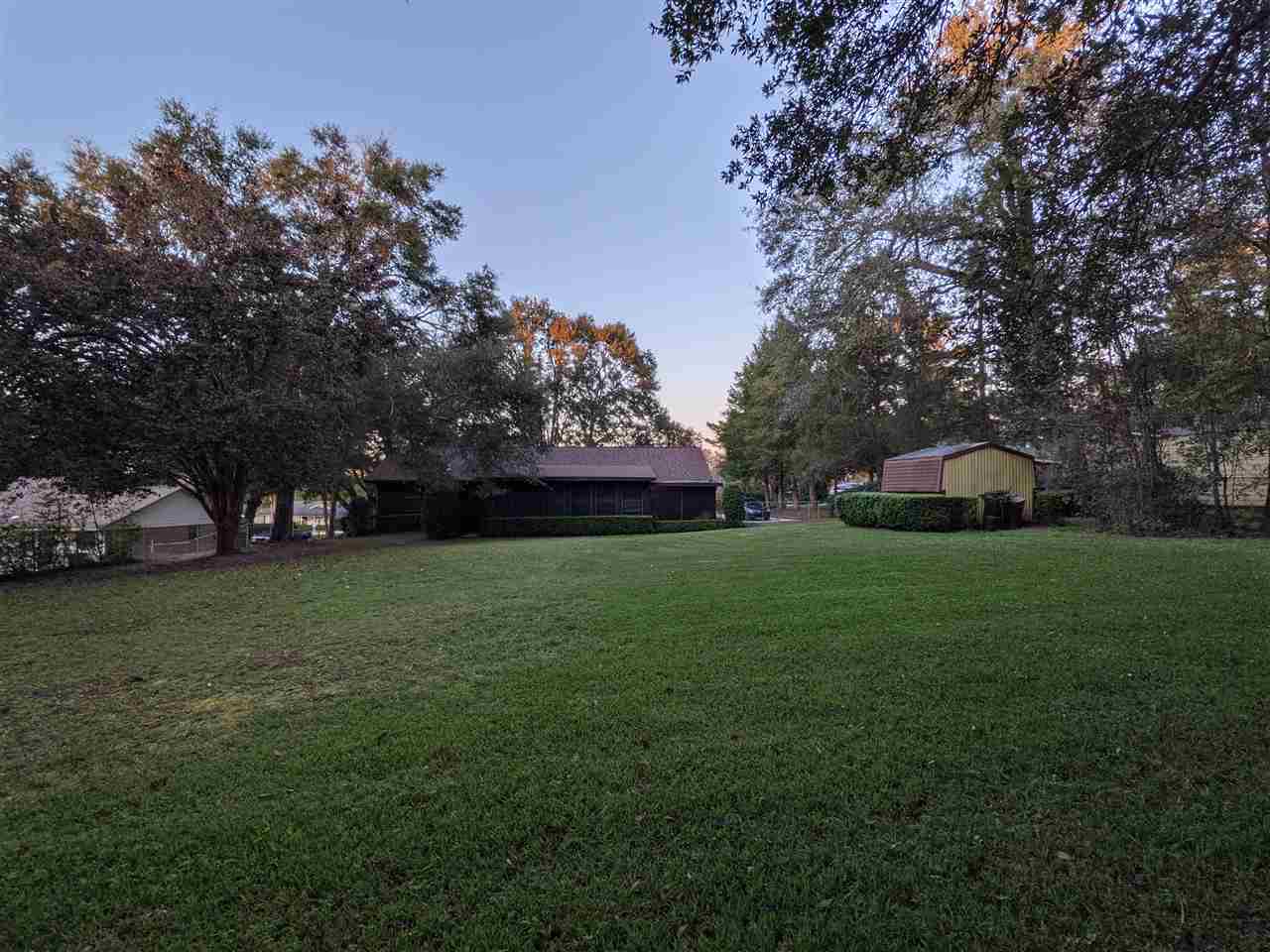 4261 Camden Road Tallahassee, FL 32303 - Photo 4 of 33