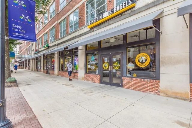 $250,000 | 800 Peachtree Street Northeast, Unit 402, Atlanta, GA 30308