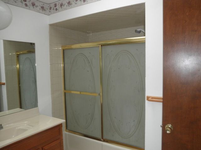 61320 Omo Road New Haven, MI 48048 - Photo 14 of 22 31087861-13.JPG