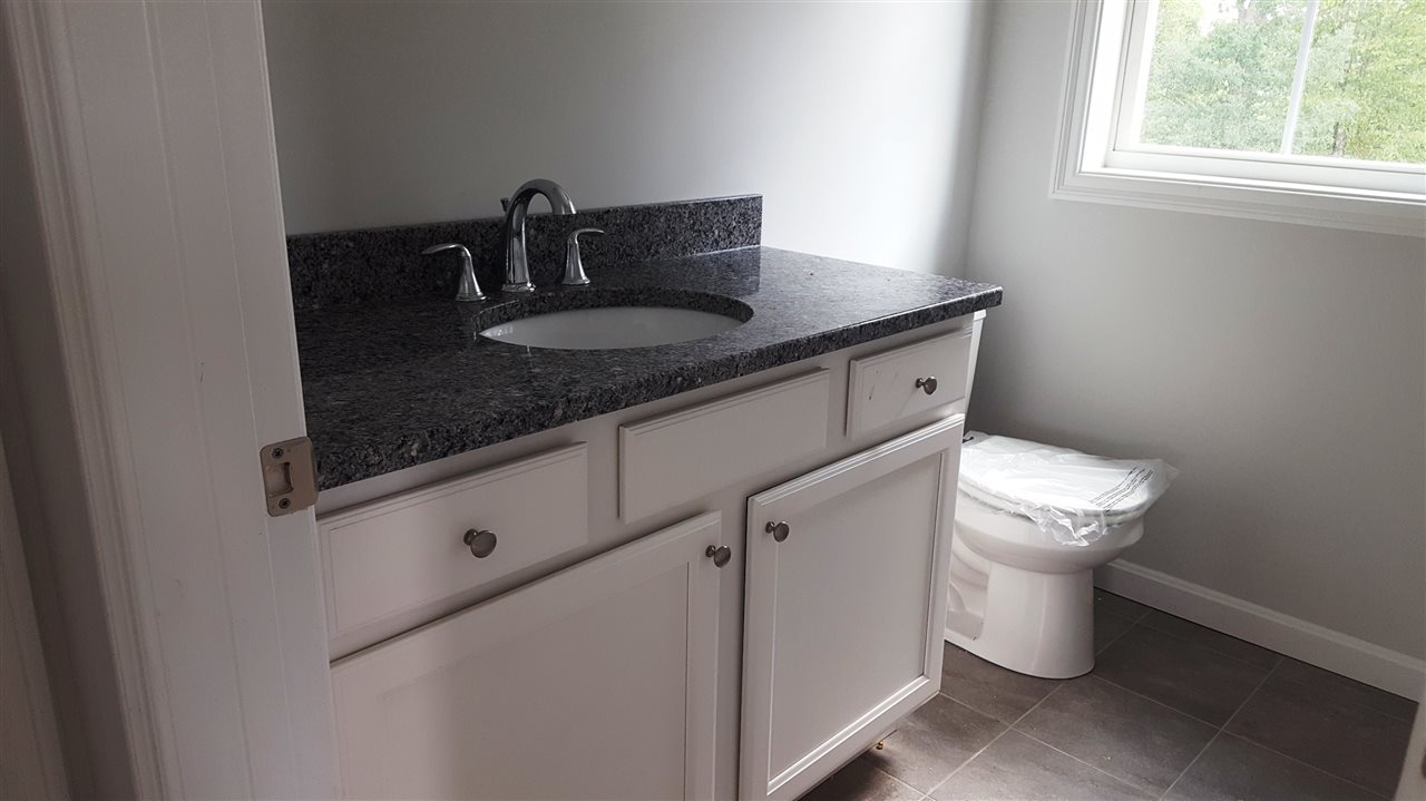 34 Rolling Ridge Lane Pelham, NH 03076 - Photo 13 of 19