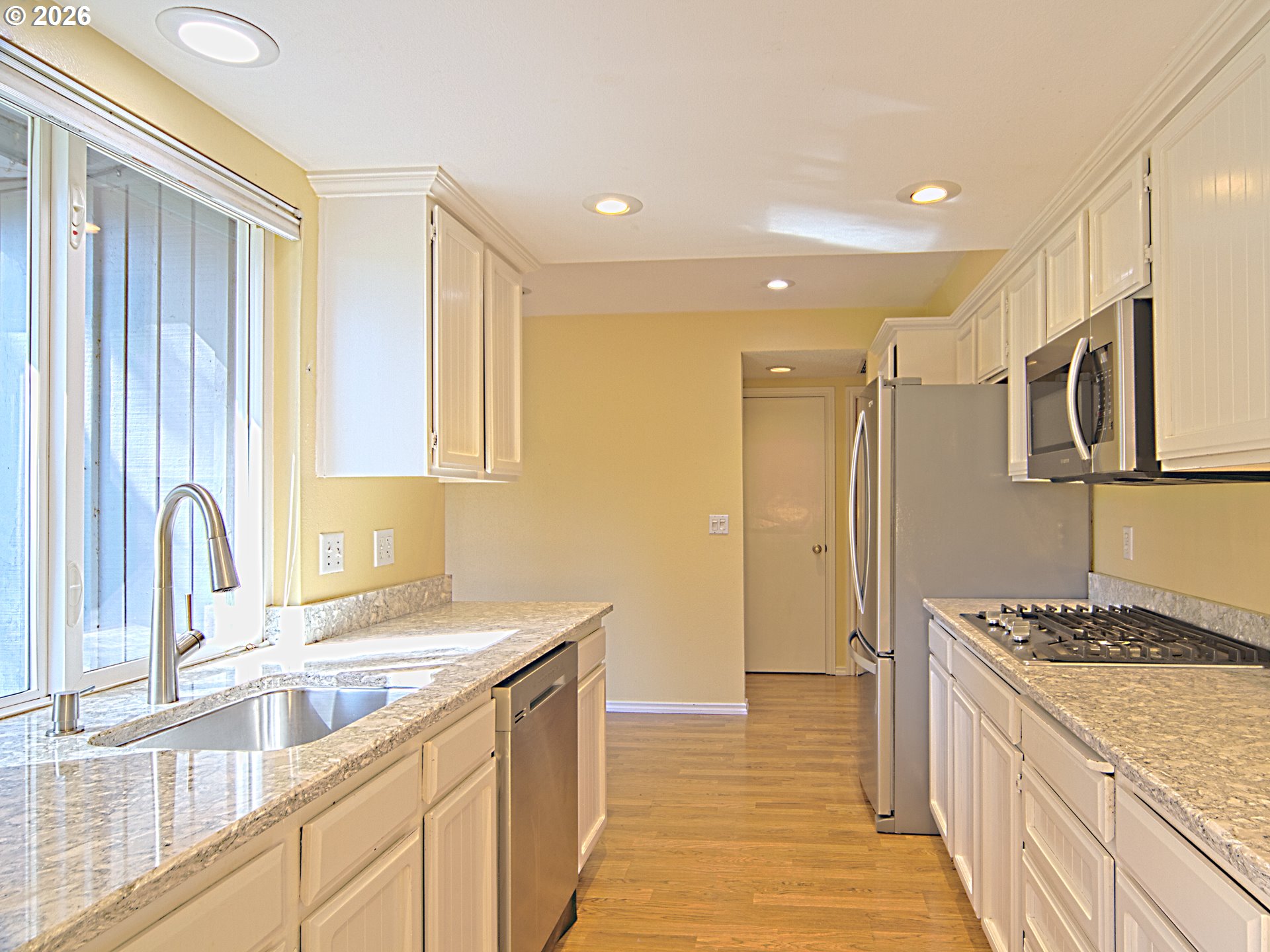 15597 Southwest Summerfield Lane Tigard, OR 97224 - Photo 9 of 24