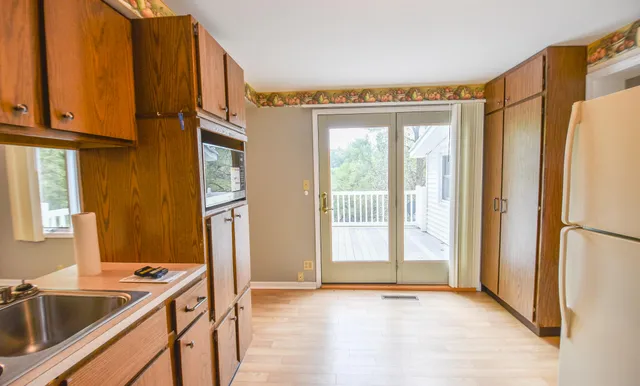 $219,900 | 127 West High Street, Union City, MI 49094