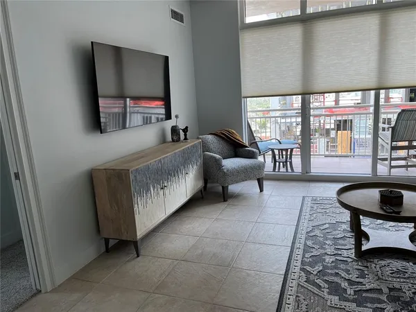 $5,800 | 1350 Main Street, Unit 1501, Sarasota, FL 34236