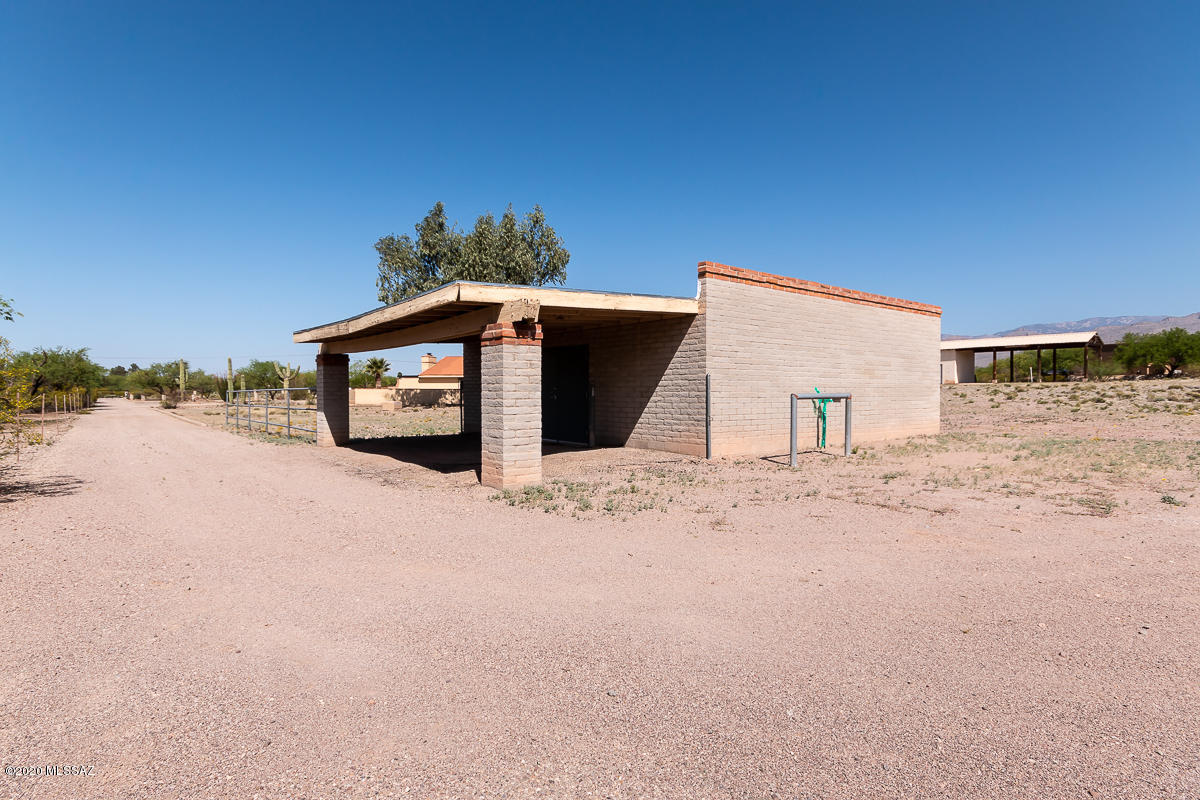 11511 East Tanque Verde Road Tucson, AZ 85749 - Photo 34 of 46 Gallery Image 34