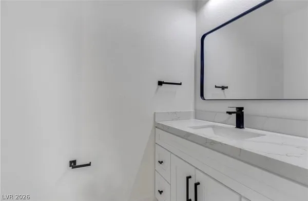 $2,795 | 4035 Welter Avenue, Las Vegas, NV 89104