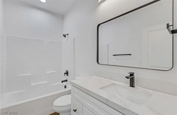 $2,795 | 4035 Welter Avenue, Las Vegas, NV 89104