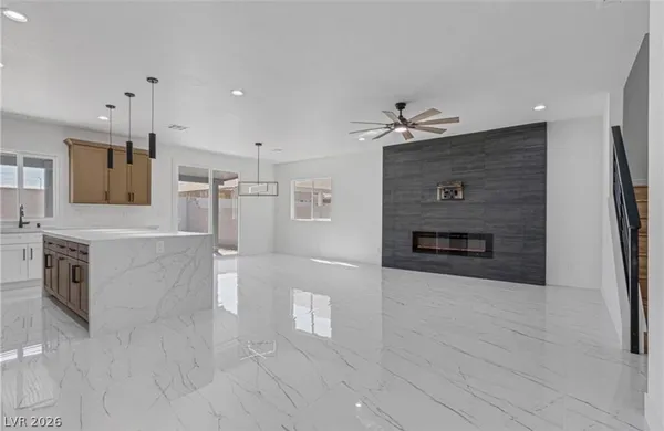 $2,795 | 4035 Welter Avenue, Las Vegas, NV 89104