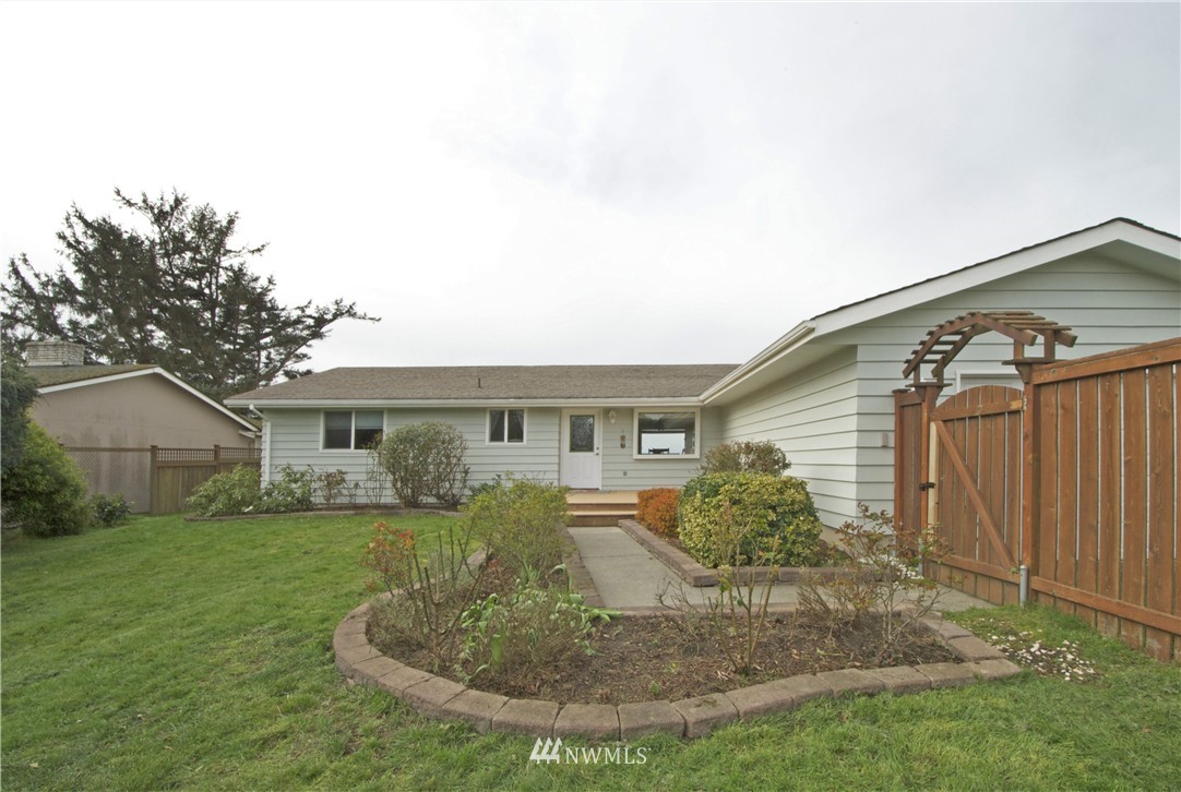1963 West Beach Road Oak Harbor, WA 98277 - Photo 1 of 19 Gallery Image 1