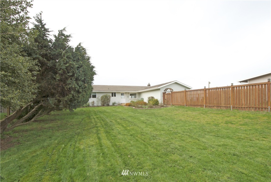 1963 West Beach Road Oak Harbor, WA 98277 - Photo 2 of 19 Gallery Image 2