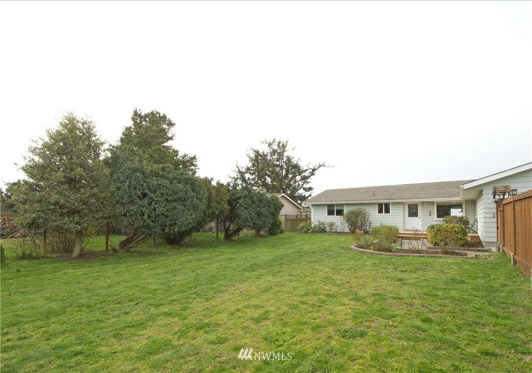 1963 West Beach Road Oak Harbor, WA 98277 - Photo 16 of 19 Gallery Image 16