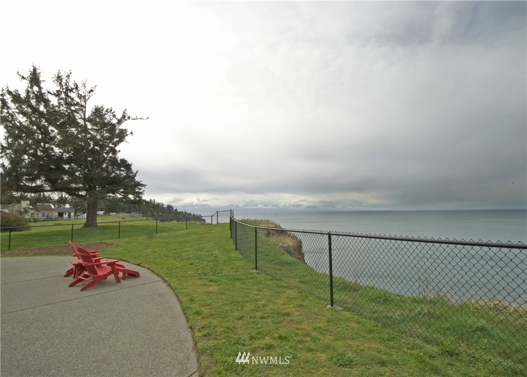 1963 West Beach Road Oak Harbor, WA 98277 - Photo 4 of 19 Gallery Image 4