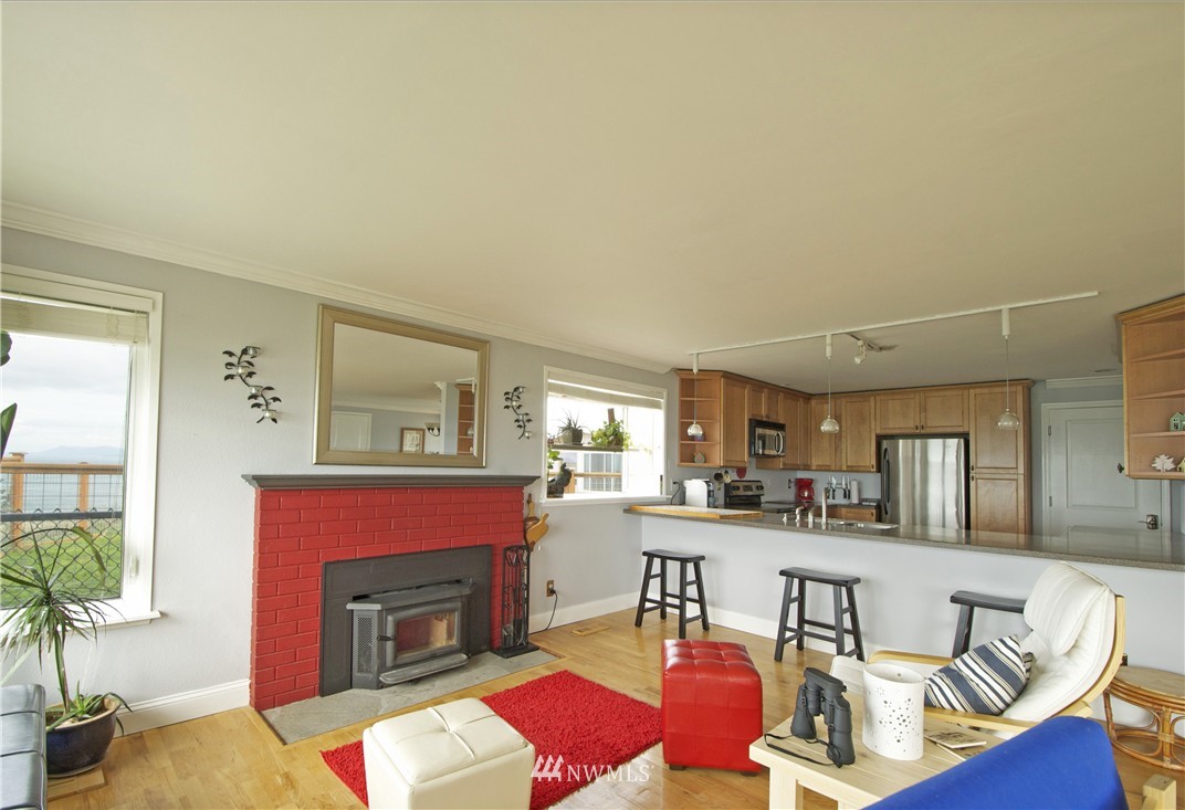 1963 West Beach Road Oak Harbor, WA 98277 - Photo 7 of 19 Gallery Image 7