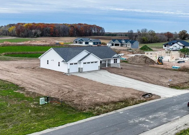 $507,900 | 3752 Evelyn Rose Lane, Suamico, WI 54313