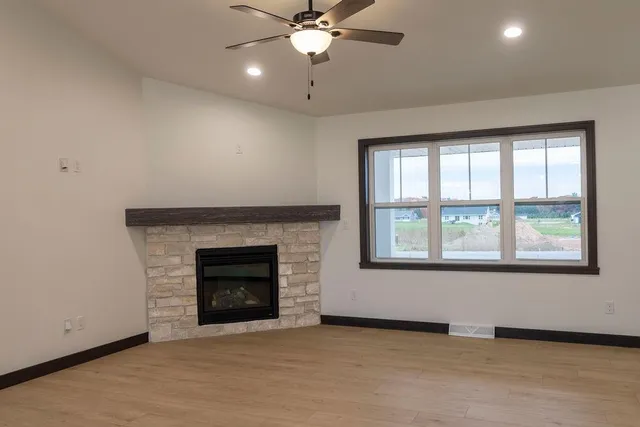 $507,900 | 3752 Evelyn Rose Lane, Suamico, WI 54313