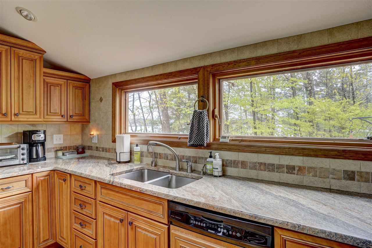8 Cheryl Road Windham, NH 03087 - Photo 16 of 38