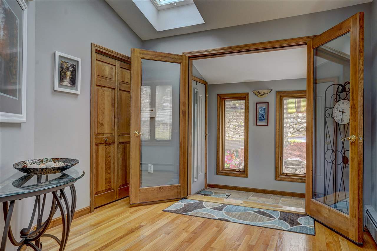 8 Cheryl Road Windham, NH 03087 - Photo 10 of 38