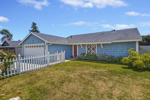$1,495,000 | 4655 El Carro Lane, Carpinteria, CA 93013