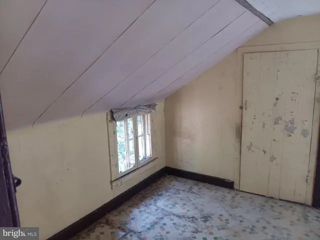 a view of a storage & utility room