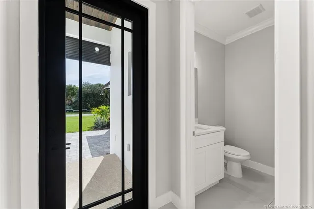 a bathroom with a toilet