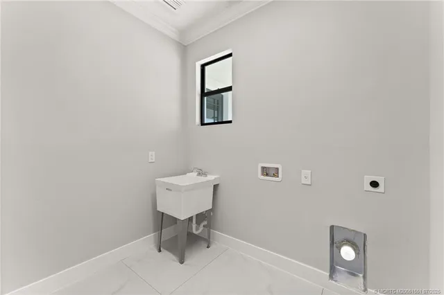 a bathroom with a toilet