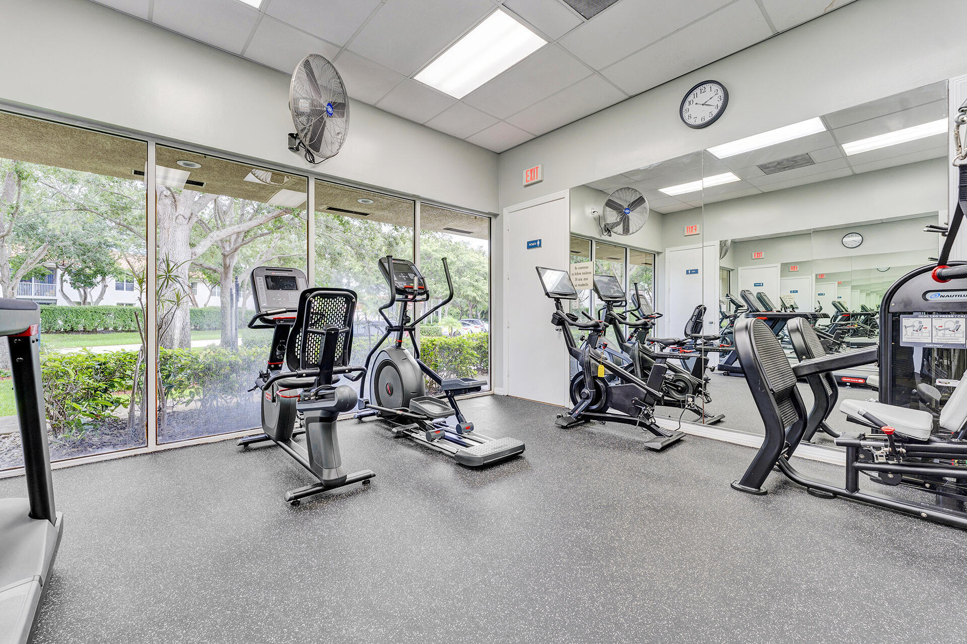 8255 Vía Bella Boca Raton, FL 33496 - Photo 52 of 67 36