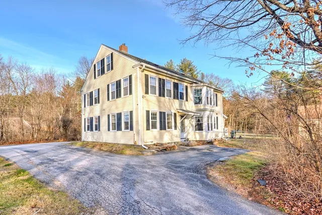 $475,000 | 474 Valley Road, Barre, MA 01005