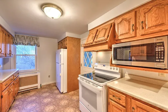 $475,000 | 474 Valley Road, Barre, MA 01005