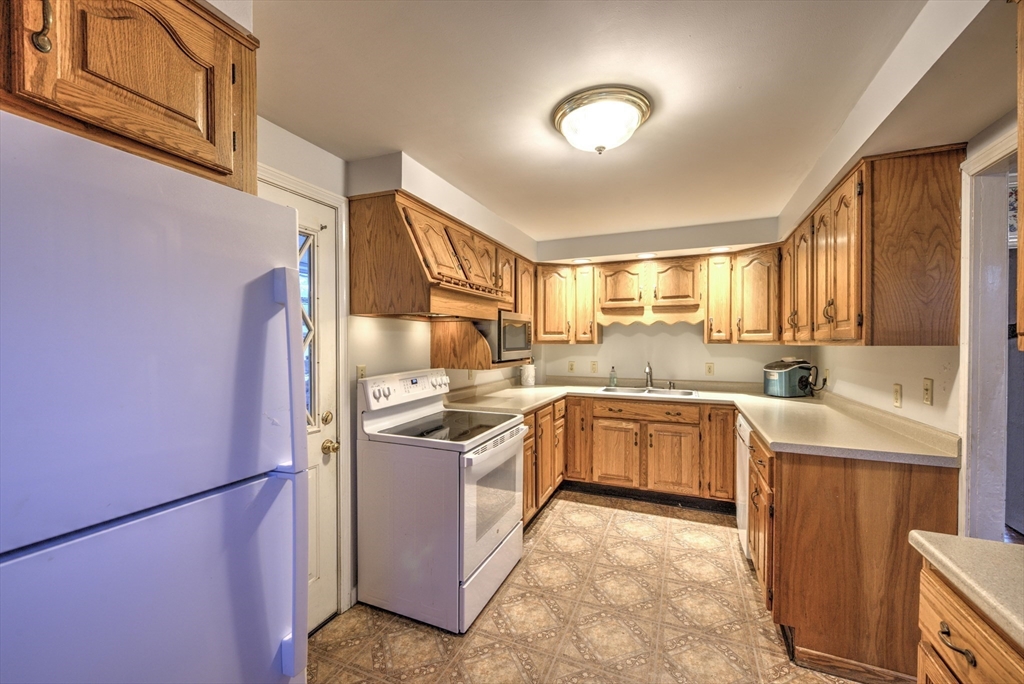 474 Valley Road Barre, MA 01005 - Photo 6 of 40 Gallery Image 6