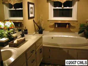 806 Robinson-Clemmer Road Dallas, NC 28034 - Photo 3 of 7 Gallery Image 3