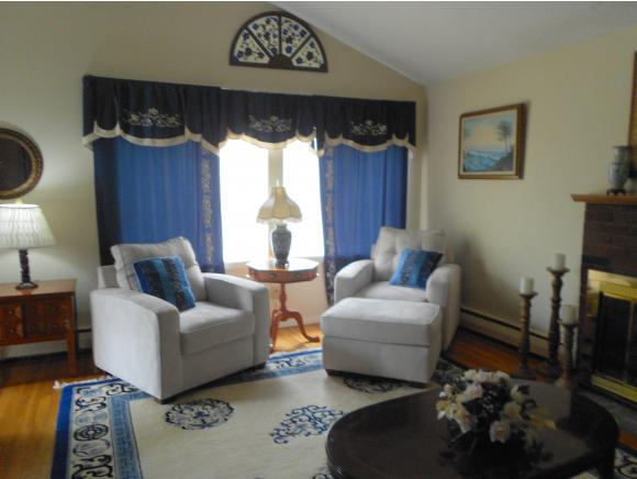 20 Yale Road Nashua, NH 03064 - Photo 4 of 16