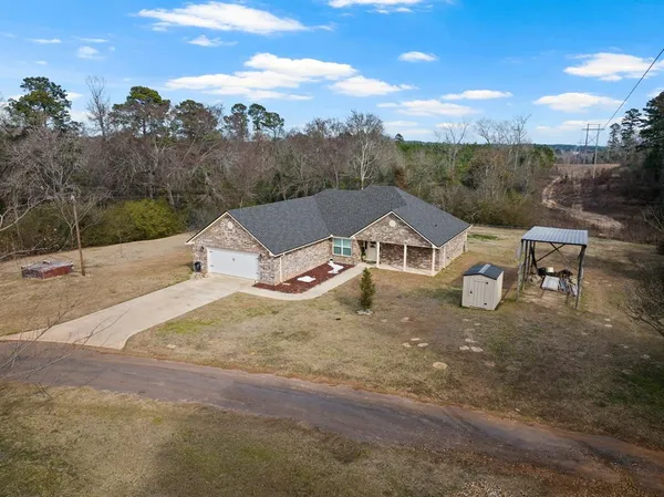 a view of a house with a outdoor space