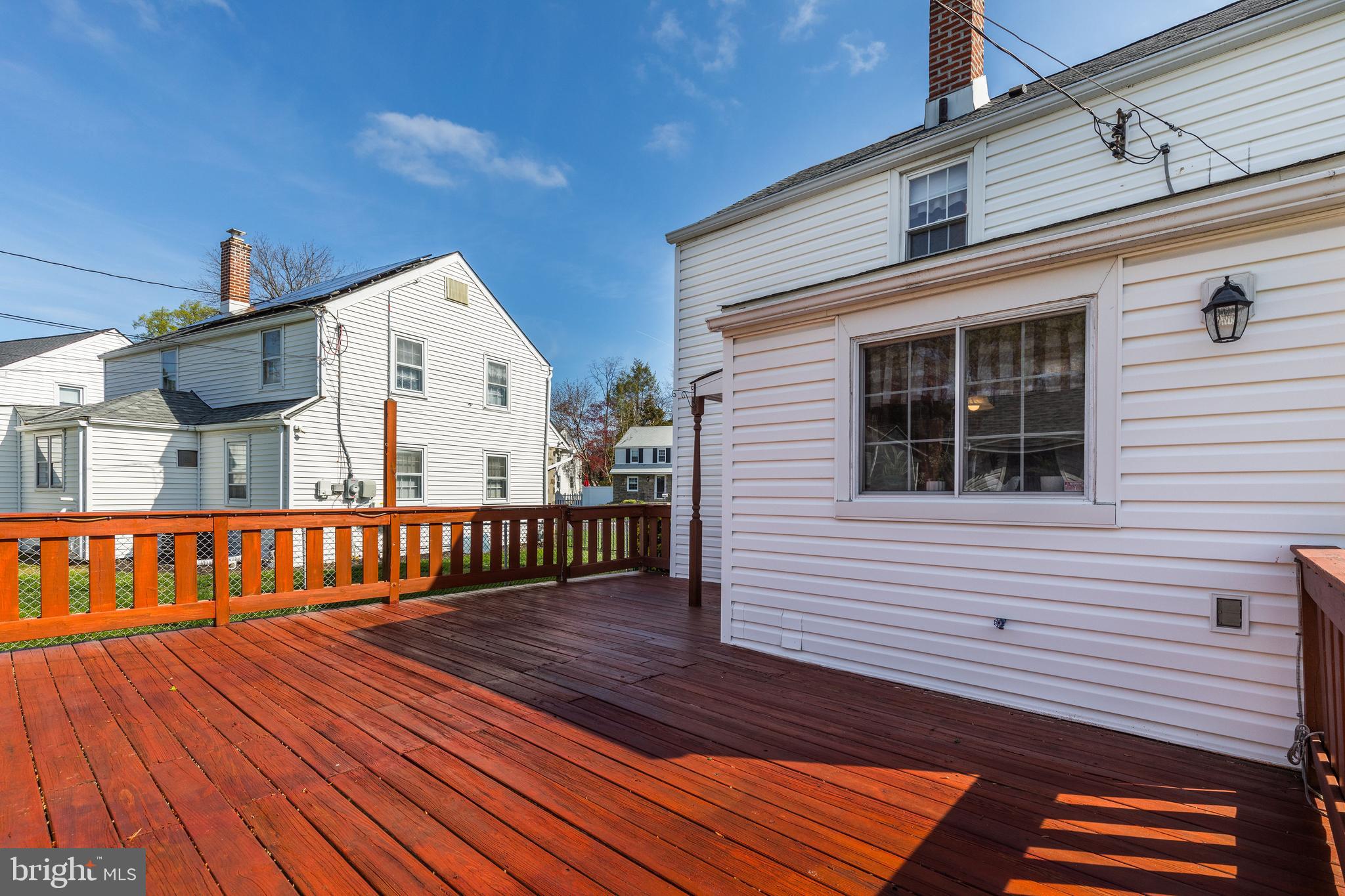 409 Holmes Road Morton, PA 19070 - Photo 30 of 55 20 x 12 Deck