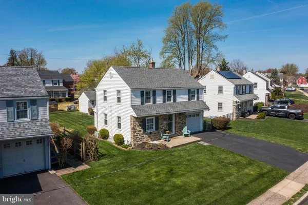 $375,000 | 409 Holmes Road, Morton, PA 19070