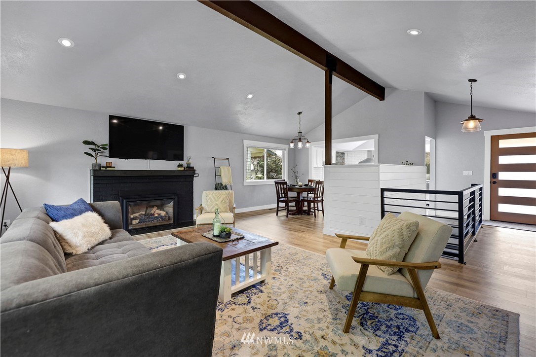 10440 Northeast 201st Street Bothell, WA 98011 - Photo 11 of 39 Gallery Image 11