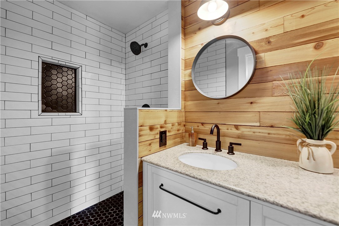 10440 Northeast 201st Street Bothell, WA 98011 - Photo 19 of 39 Gallery Image 19