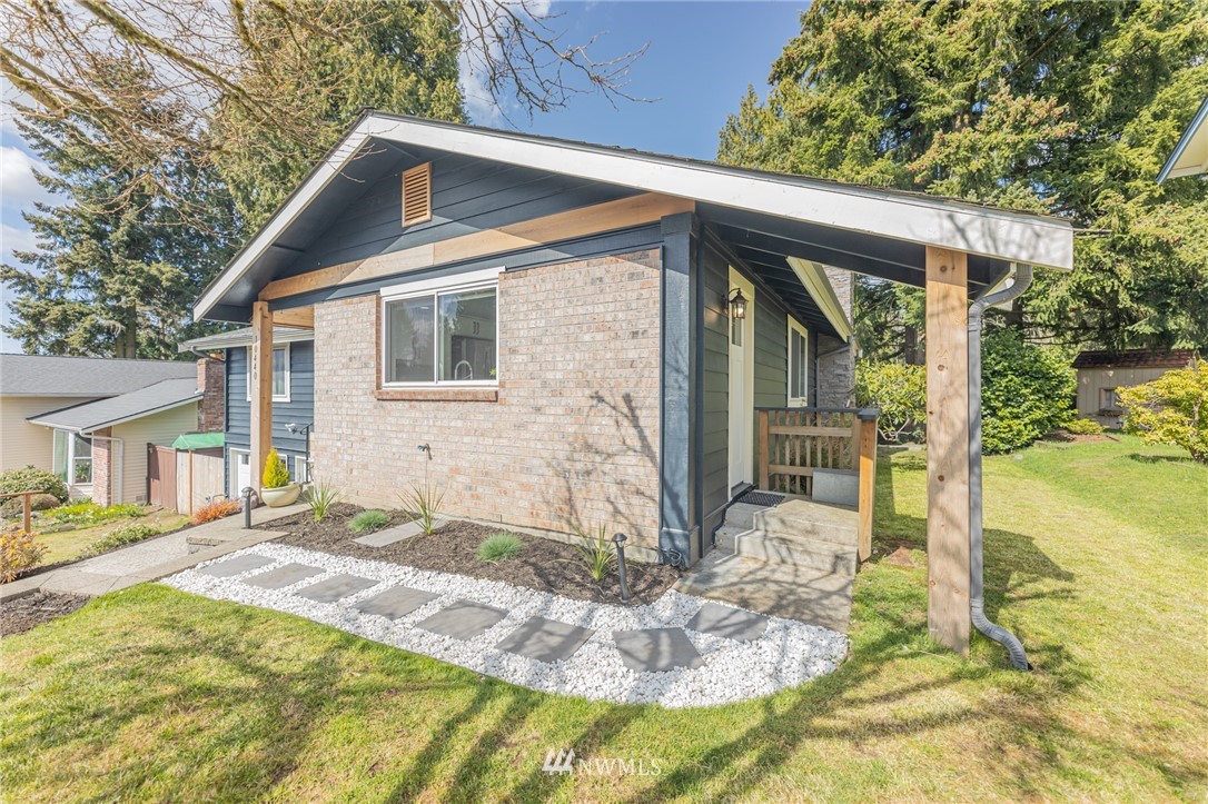10440 Northeast 201st Street Bothell, WA 98011 - Photo 4 of 39 Gallery Image 4