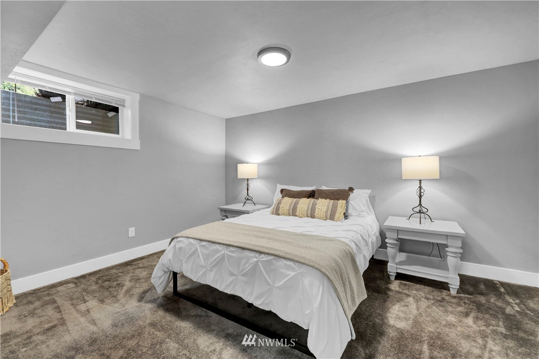 10440 Northeast 201st Street Bothell, WA 98011 - Photo 31 of 39 Gallery Image 31