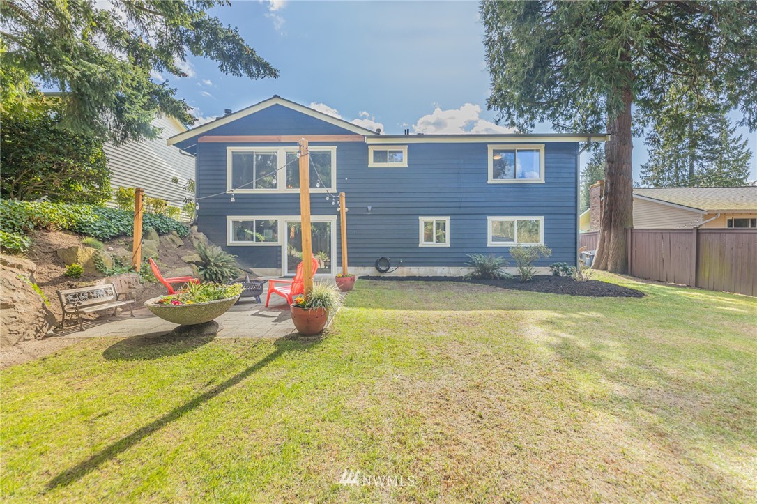 10440 Northeast 201st Street Bothell, WA 98011 - Photo 35 of 39 Gallery Image 35