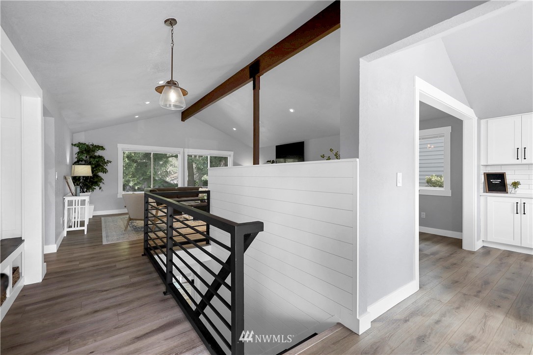 10440 Northeast 201st Street Bothell, WA 98011 - Photo 5 of 39 Gallery Image 5
