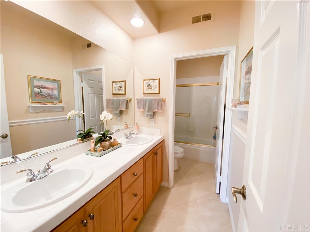 3805 Via Del Rancho Oceanside, CA 92056 - Photo 18 of 25